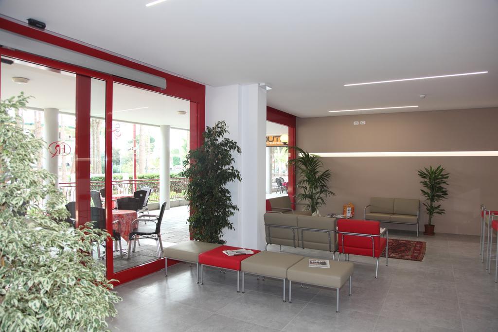Hotel Regina Lignano Sabbiadoro Extérieur photo