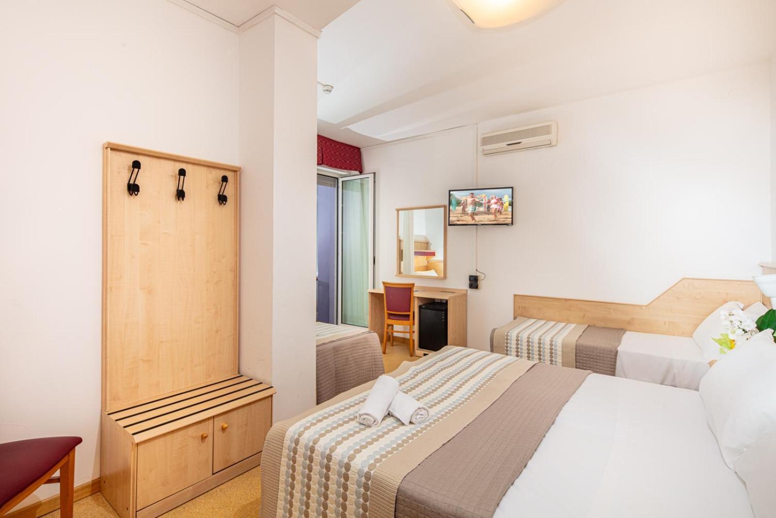 Hotel Regina Lignano Sabbiadoro Extérieur photo